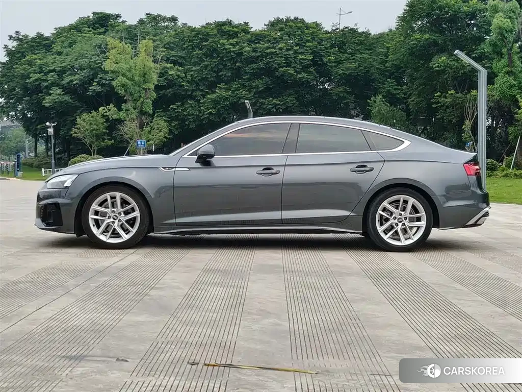 Audi A5 (imported) 2021 Silver/gray из Китая