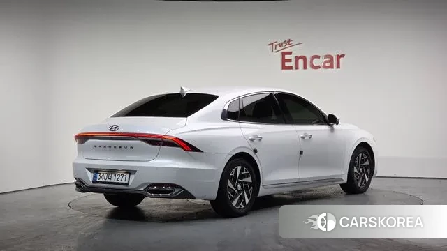 Hyundai The New Grandeur IG Hybrid 2021 Белый из Кореи
