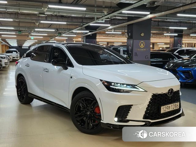 Lexus RX500h 5th generation 2025 Белый из Кореи