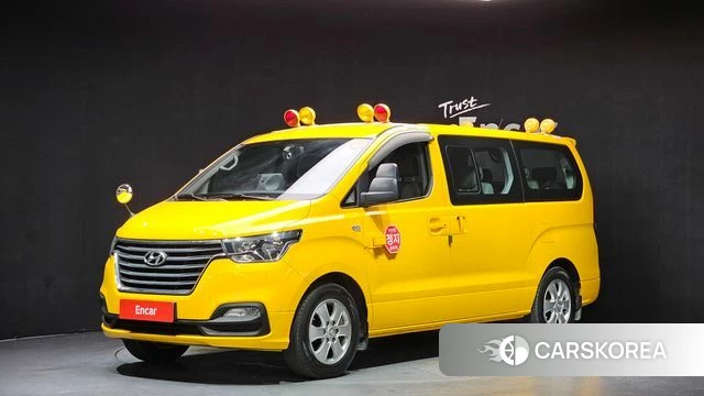 Hyundai The New Grand Starex 2019 Желтый из Кореи