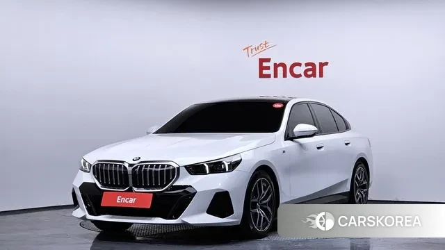 BMW 5 Series (G60) 2025 Белый из Кореи