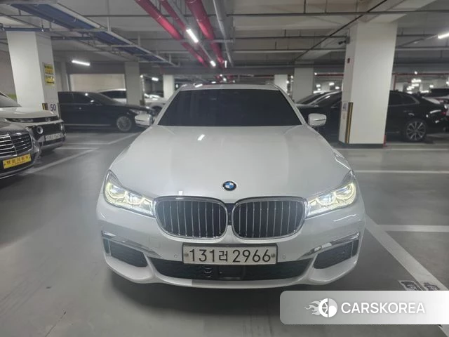 BMW 7 Series (G11) 2019 Белый из Кореи