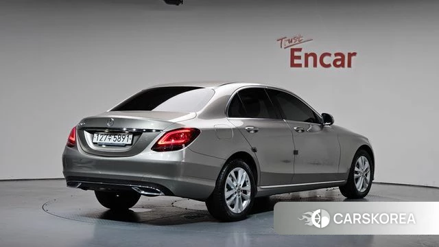 Mercedes-Benz C-Class W205 2020 Песочный из Кореи