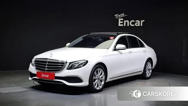Mercedes-Benz E-Class W213 2019 Белый из Кореи