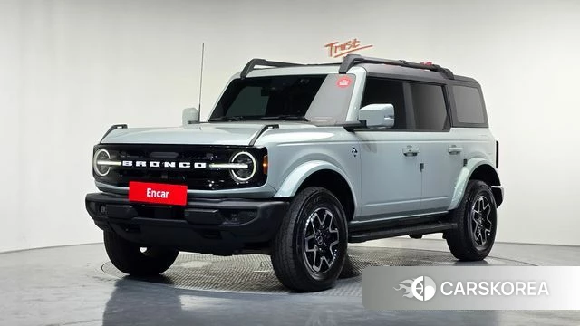 Ford Bronco 6th Generation 2022 Светло-зеленый из Кореи