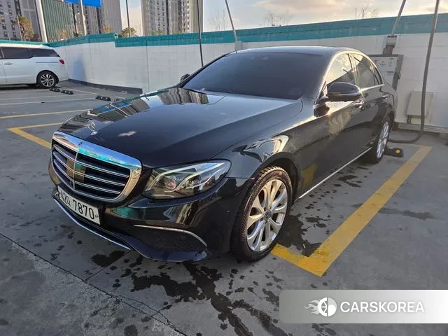 Mercedes-Benz E-Class W213 2018 Черный из Кореи