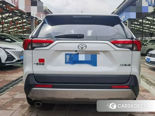 Toyota RAV4 Rongfang 2022 Белый из Китая