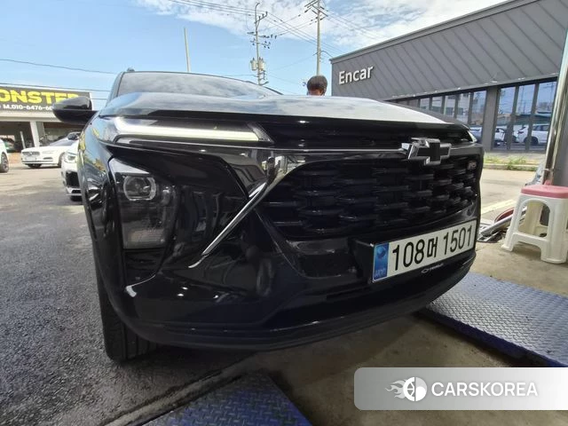 Chevrolet (GM Daewoo) Trax Crossover 2025 Черный из Кореи