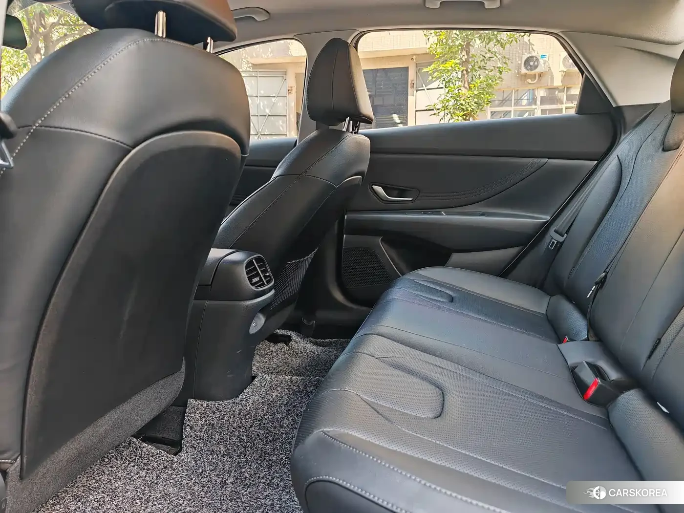 Hyundai Elantra 2022 Белый из Китая