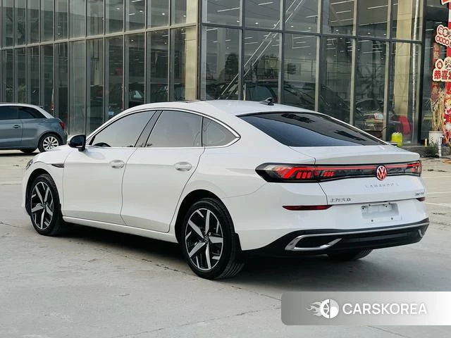 Volkswagen Lingdu 2023 Белый из Китая