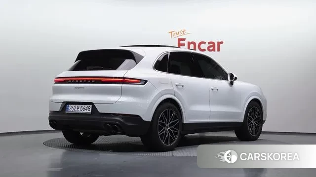 Porsche Cayenne (PO536) 2023 Белый из Кореи