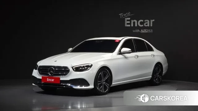 Mercedes-Benz E-Class W213 2021 Белый из Кореи