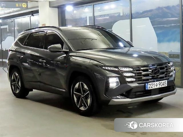 Hyundai The New Tucson Hybrid (NX4) 2024 Серебристо-серый из Кореи