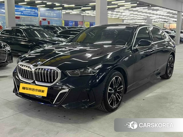BMW 5 series 2024 Черный из Китая