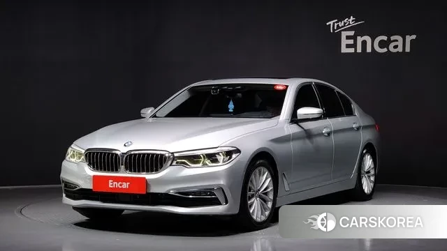 BMW 5 Series (G30) 2020 Серебристо-серый из Кореи