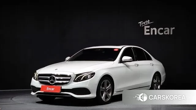 Mercedes-Benz E-Class W213 2019 Белый из Кореи