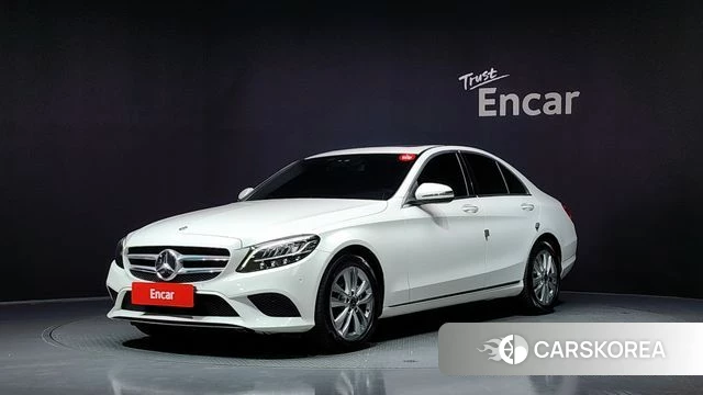 Mercedes-Benz C-Class W205 2018 Белый из Кореи