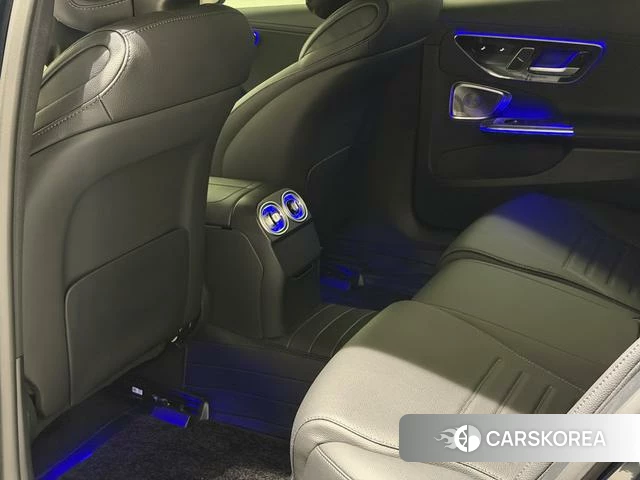 Mercedes-Benz Class C 2026 Зеленый из Китая