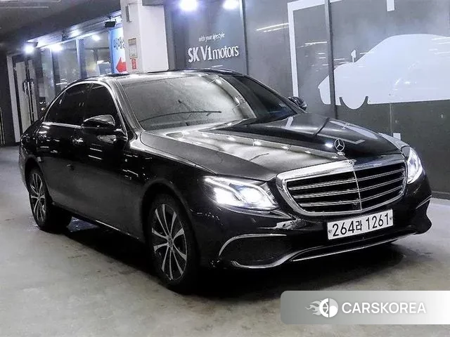 Mercedes-Benz E-Class W213 2019 Черный из Кореи