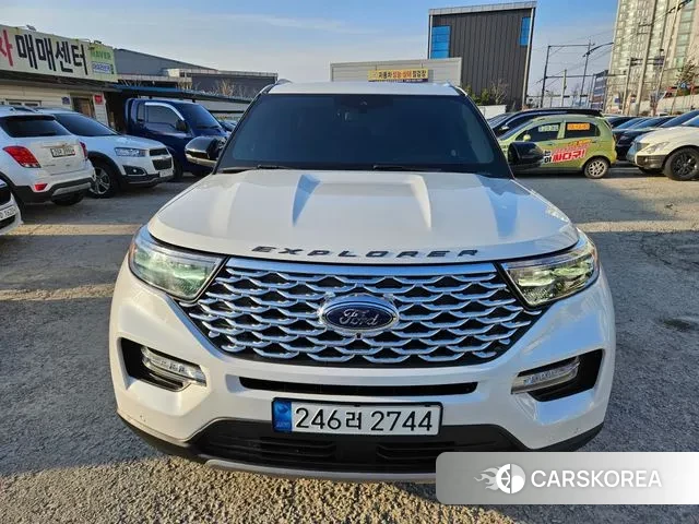 Ford Explorer 6th Generation 2020 Белый из Кореи
