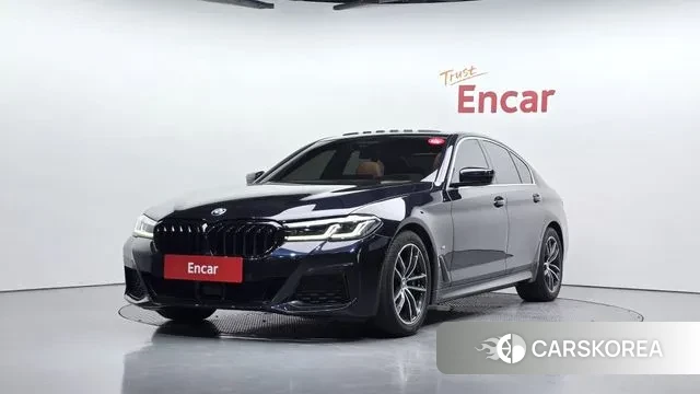 BMW 5 Series (G30) 2023 Черный из Кореи