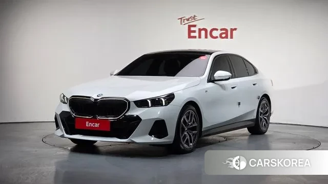 BMW 5 Series (G60) 2024 Белый из Кореи