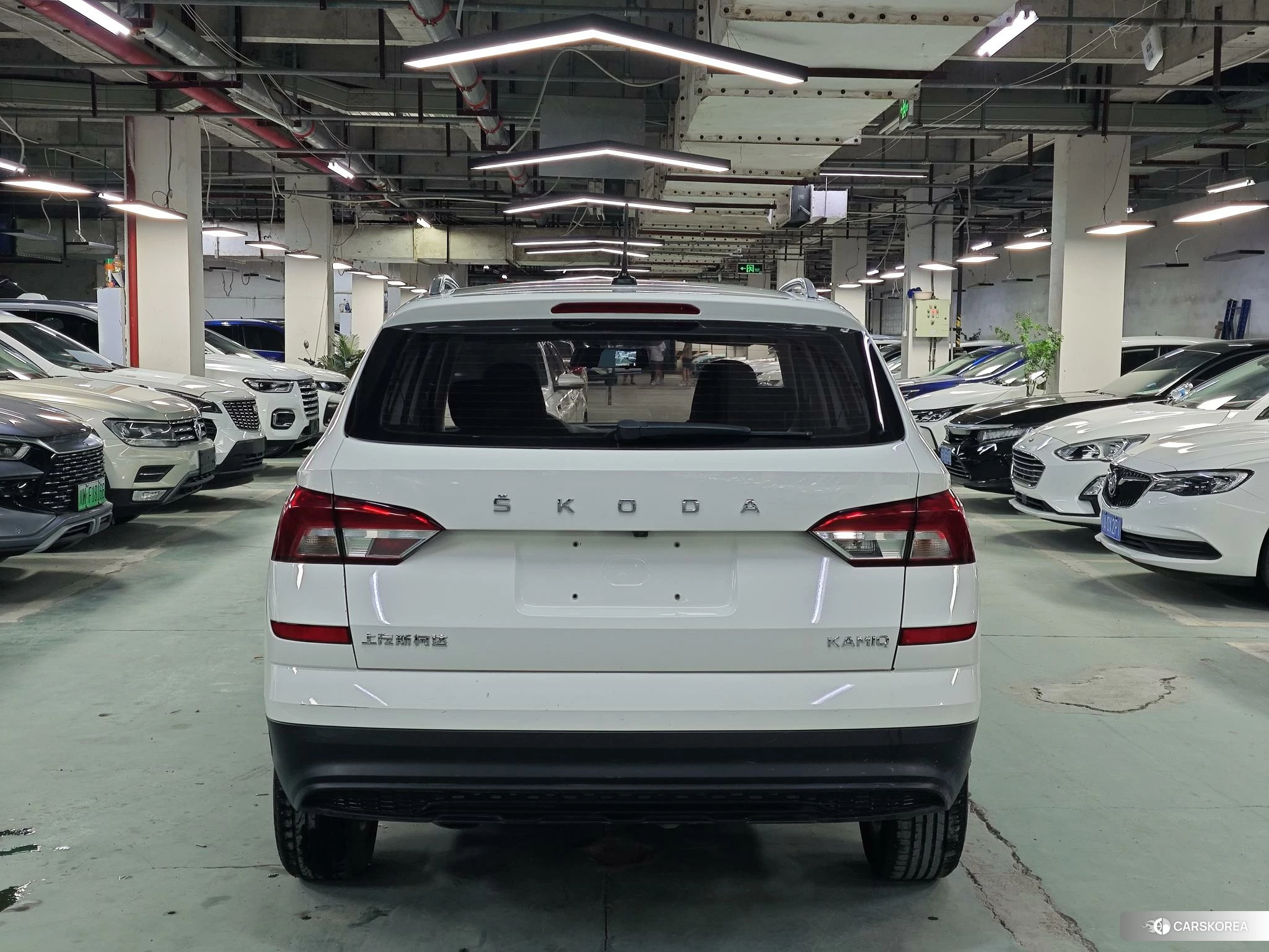 Skoda Komick 2020 Белый из Китая