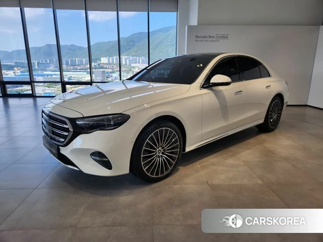 Mercedes-Benz E-Class W214 2025 Белый из Кореи