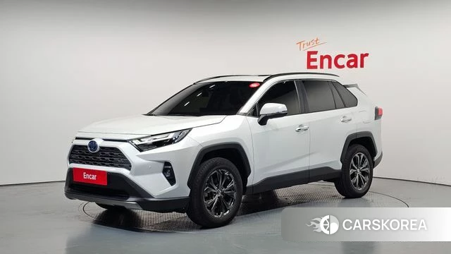 Toyota RAV4 5th Generation 2023 Белый из Кореи