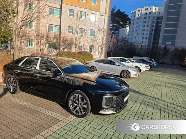 Hyundai Grandeur Hybrid (GN7) 2024 Черный из Кореи