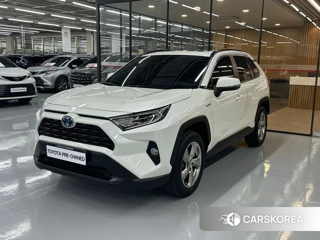 Toyota RAV4 5th Generation 2021 Белый из Кореи