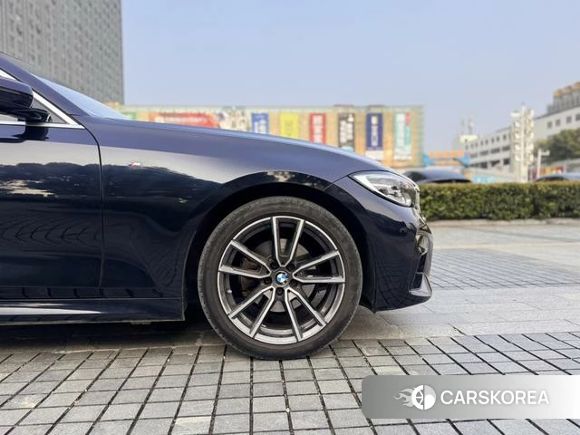 BMW 3 series 2021 Черный из Китая
