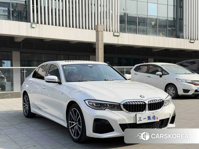 BMW 3 series 2022 Белый из Китая