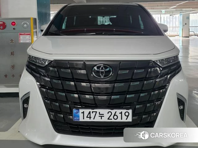 Toyota Alphard 4th Generation 2025 Белый из Кореи