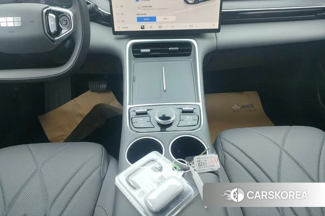 Geely Galaxy Galaxy L6 2025 Белый из Китая
