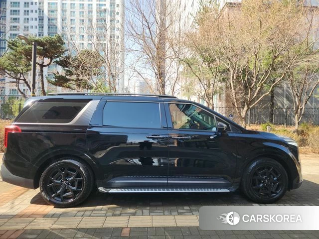 Kia Carnival 4th generation 2023 Черный из Кореи