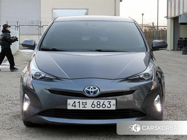 Toyota Prius 4th Generation 2018 Серый из Кореи