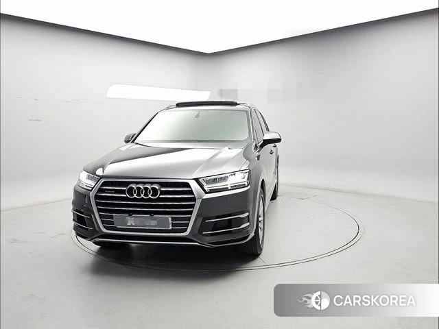 Audi Q7 (4M) 2019 Серый из Кореи