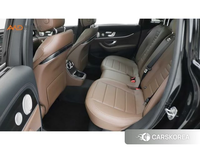 Mercedes-Benz E-class 2022 Черный из Китая