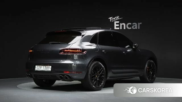 Porsche Macan 2018 Серый из Кореи