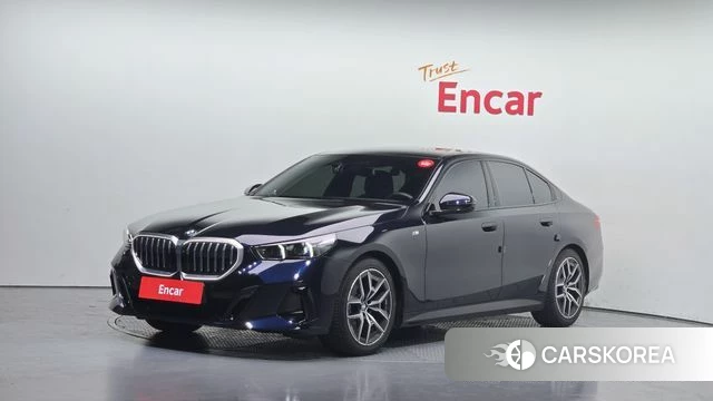 BMW 5 Series (G60) 2025 Черный из Кореи