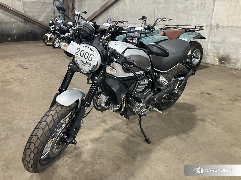 Проданный Ducati SCRAMBLER ICON 2017 из Японии, фото 2