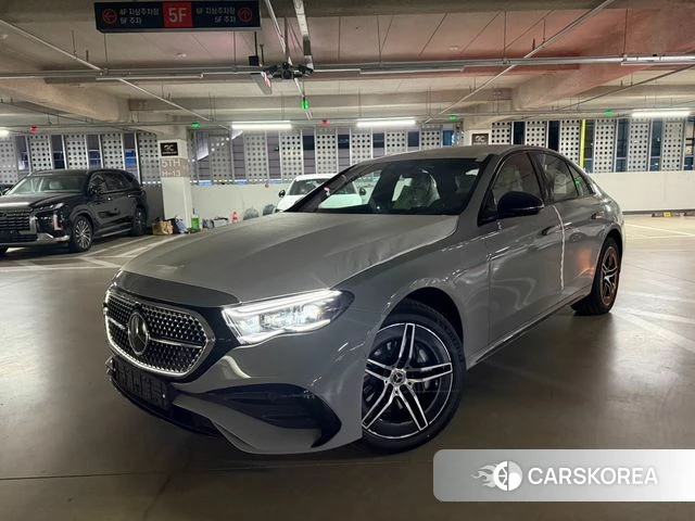 Mercedes-Benz E-Class W214 2026 Серебристо-серый из Кореи