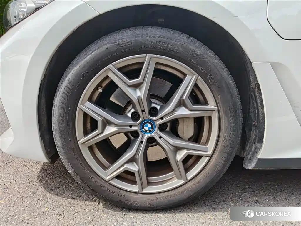 BMW i3 2023 Белый из Китая