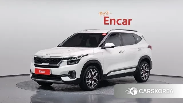 Kia Seltos 2022 Белый из Кореи