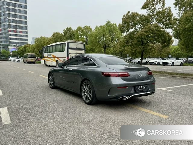 Mercedes-Benz E-class (imported) 2022 Темно-серый из Китая
