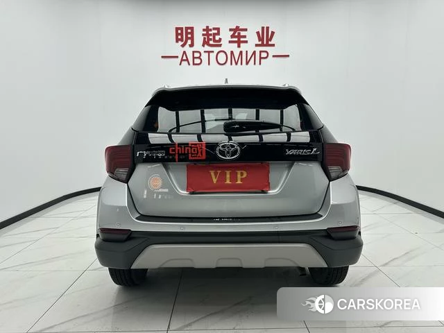 Toyota YARIS L Zhixuan 2021 Серебристо-серый из Китая