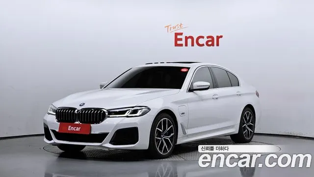 BMW 5 Series (G30) 2023 Белый из Кореи