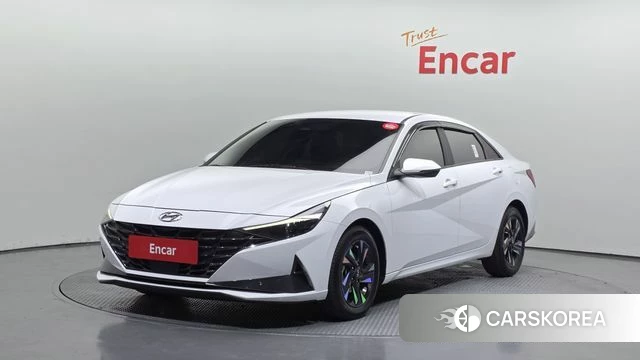 Hyundai Avante Hybrid (CN7) 2022 Белый из Кореи