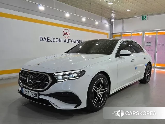 Mercedes-Benz E-Class W214 2024 Белый из Кореи